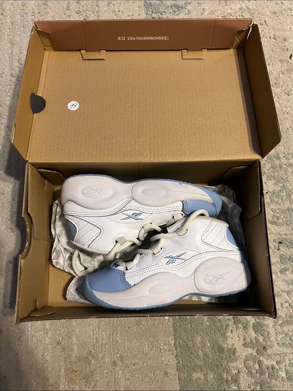 Reebok Question Mid sz 9 infants